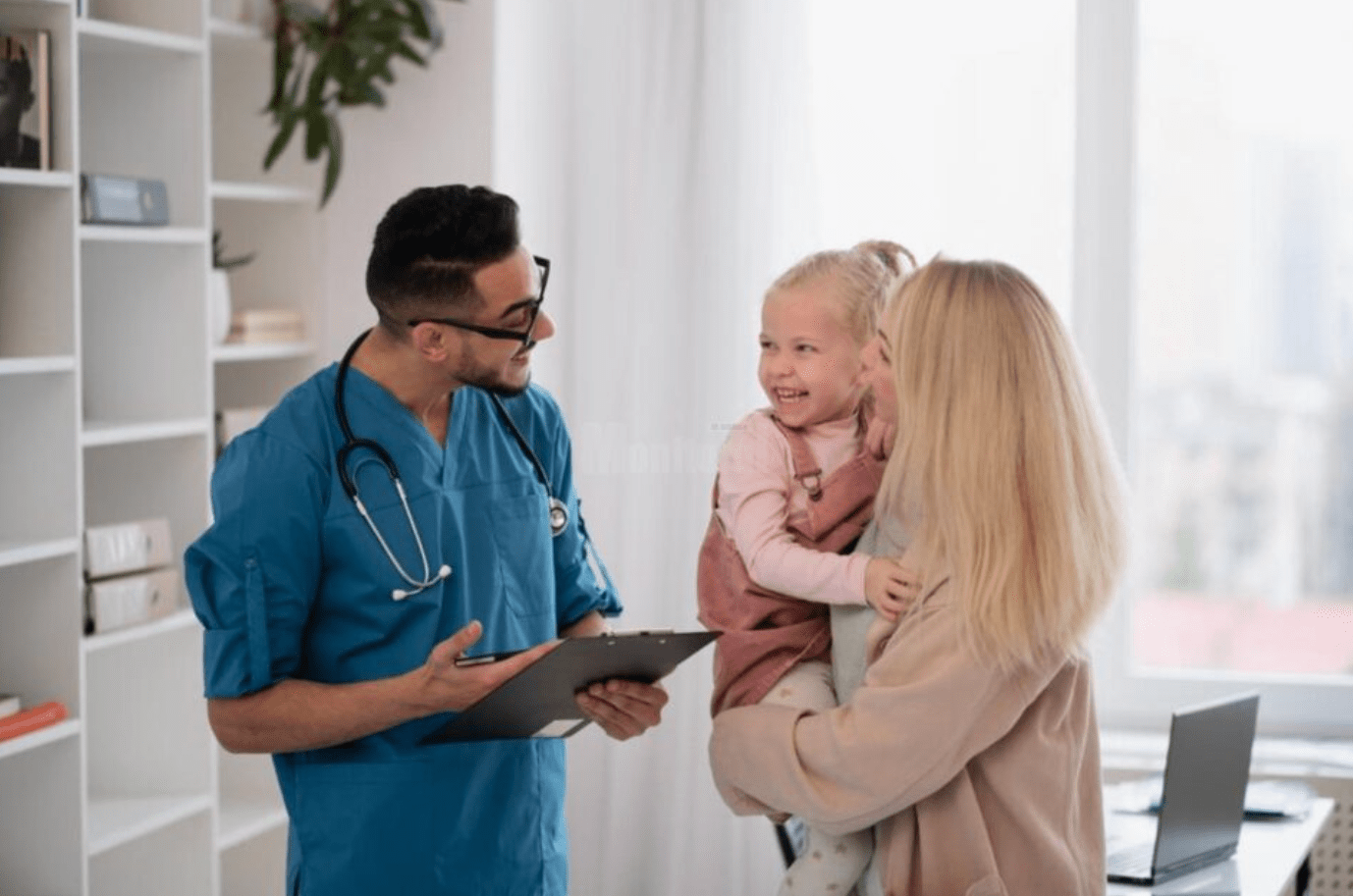 De ce este important să ne prezentăm cu copilul la medicul pediatru